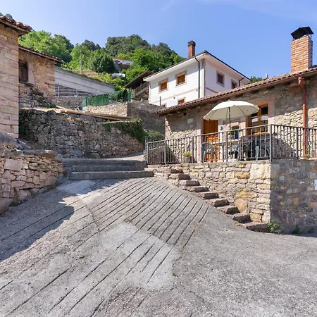 Casa De Aldea La Quintana Lantställe