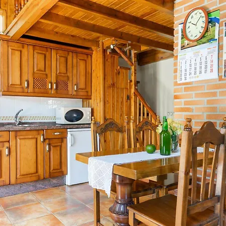 Casa De Aldea La Quintana Lantställe