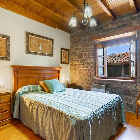 Casa De Aldea La Quintana Lantställe