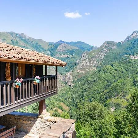 Casa De Aldea La Quintana Lantställe