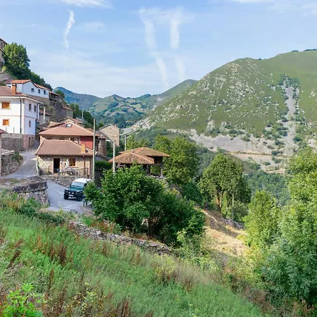 Casa De Aldea La Quintana Lantställe